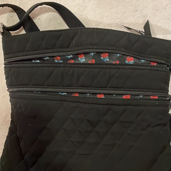 Vera Bradley convertible crossbody bag and makeup pouch - Picture 3 of 5